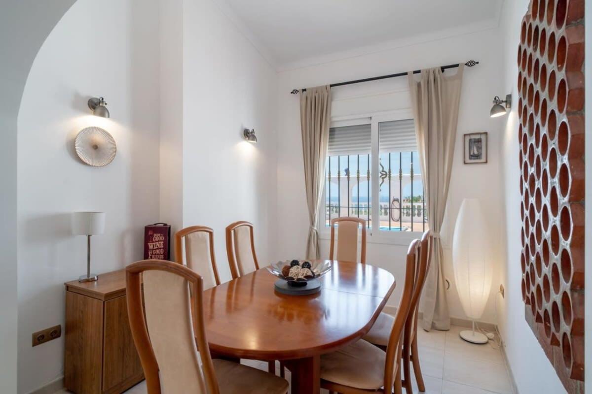 Ballyraine Nerja Eksteriør billede